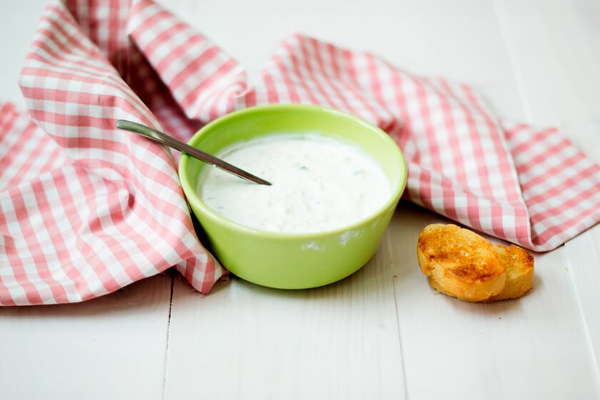La receta del tzatziki casero, esa salsa griega que se luce en cualquier picada de verano