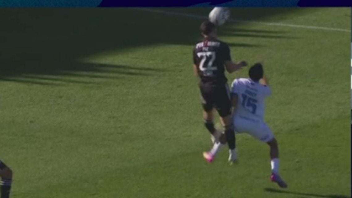 El Fortín se enojó con el VAR y se trajo un empate que le quedó corto