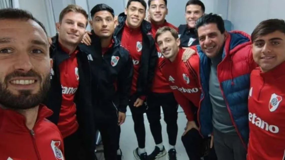 Dos nombres y un mercado que se les cierra: Bustos y Viña, las cuentas pendientes de River
