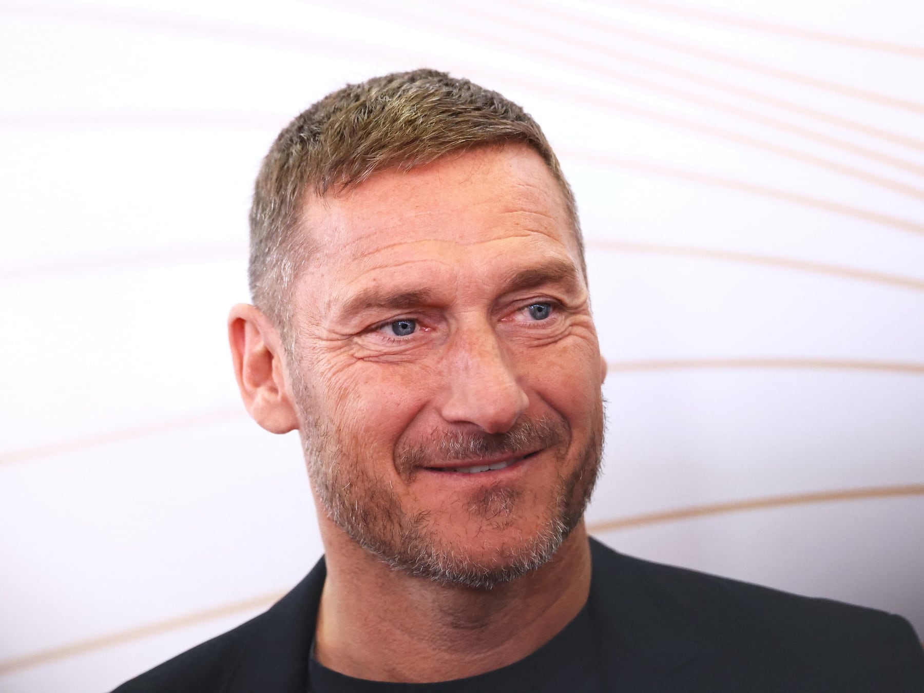 Totti cambia la camiseta por el buzo: ahora hace scouting en la NPB italiana, bah, en el básquet de Roma