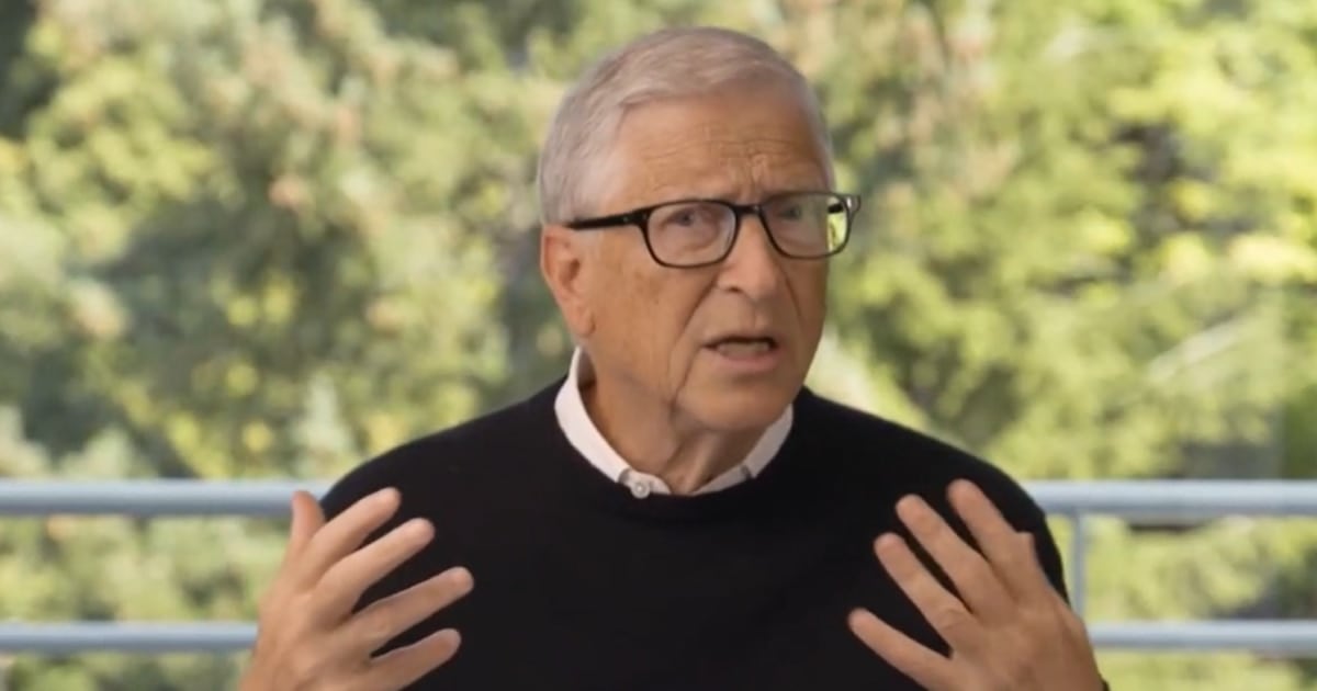 Bill Gates rompe su propio entusiasmo y ahora pide que se frene la inteligencia artificial antes de que sea tarde