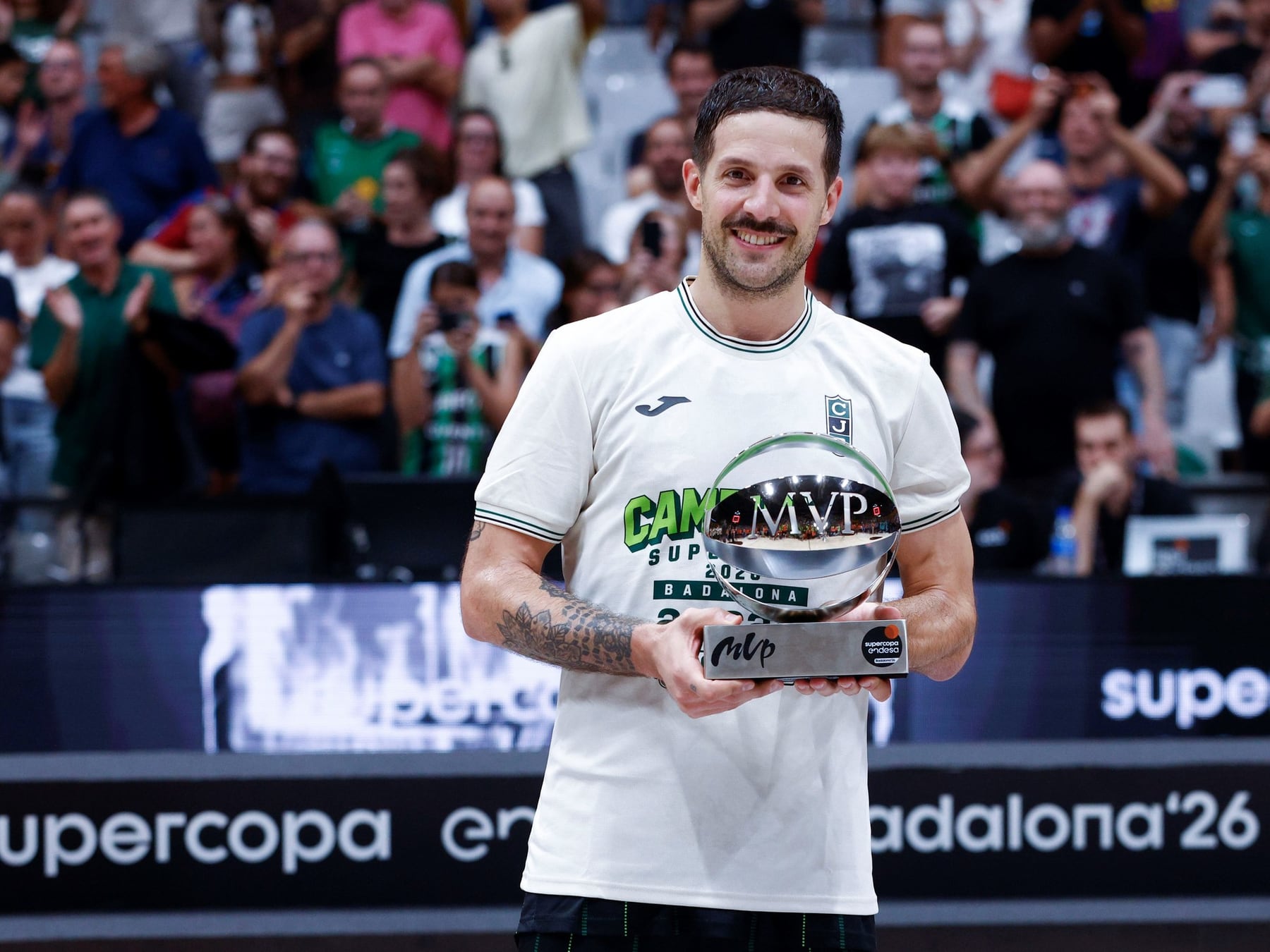 Lapo le pintó la cara al Culé: Joventut se subió al trono y el Cabezón se comió la cancha
