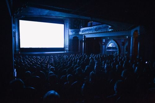 Veinticinco millones de dólares y 155 estrenos: la pulseada por el cine argentino según el INCAA y Dolores Fonzi