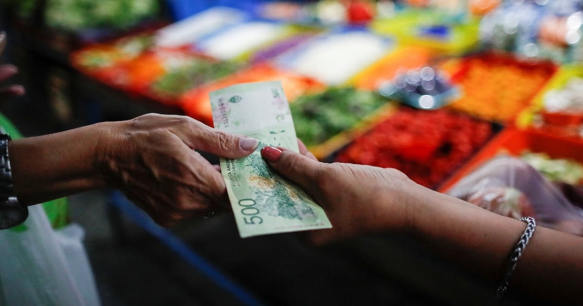 Alimentos: verduras, carnes y bebidas lideran las subas de septiembre y las consultoras proyectan una inflación de hasta 2%