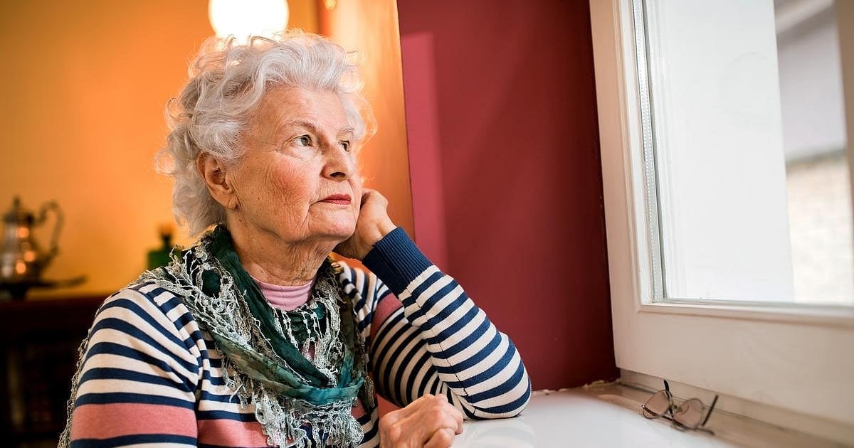La soledad recortó hasta casi seis años de vida mental saludable en hombres, según un estudio británico