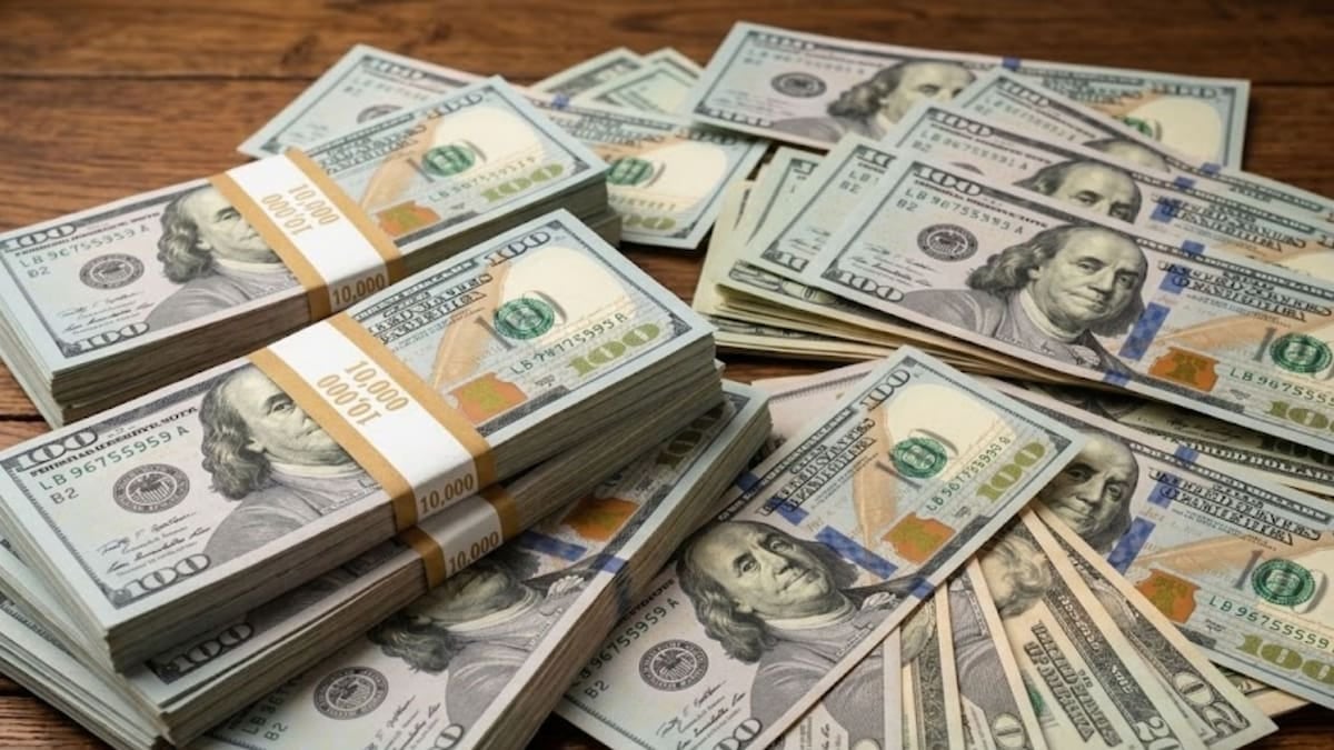 El dólar oficial cerró a $1545 y el blue se sostuvo en $1560 en una rueda sin variantes