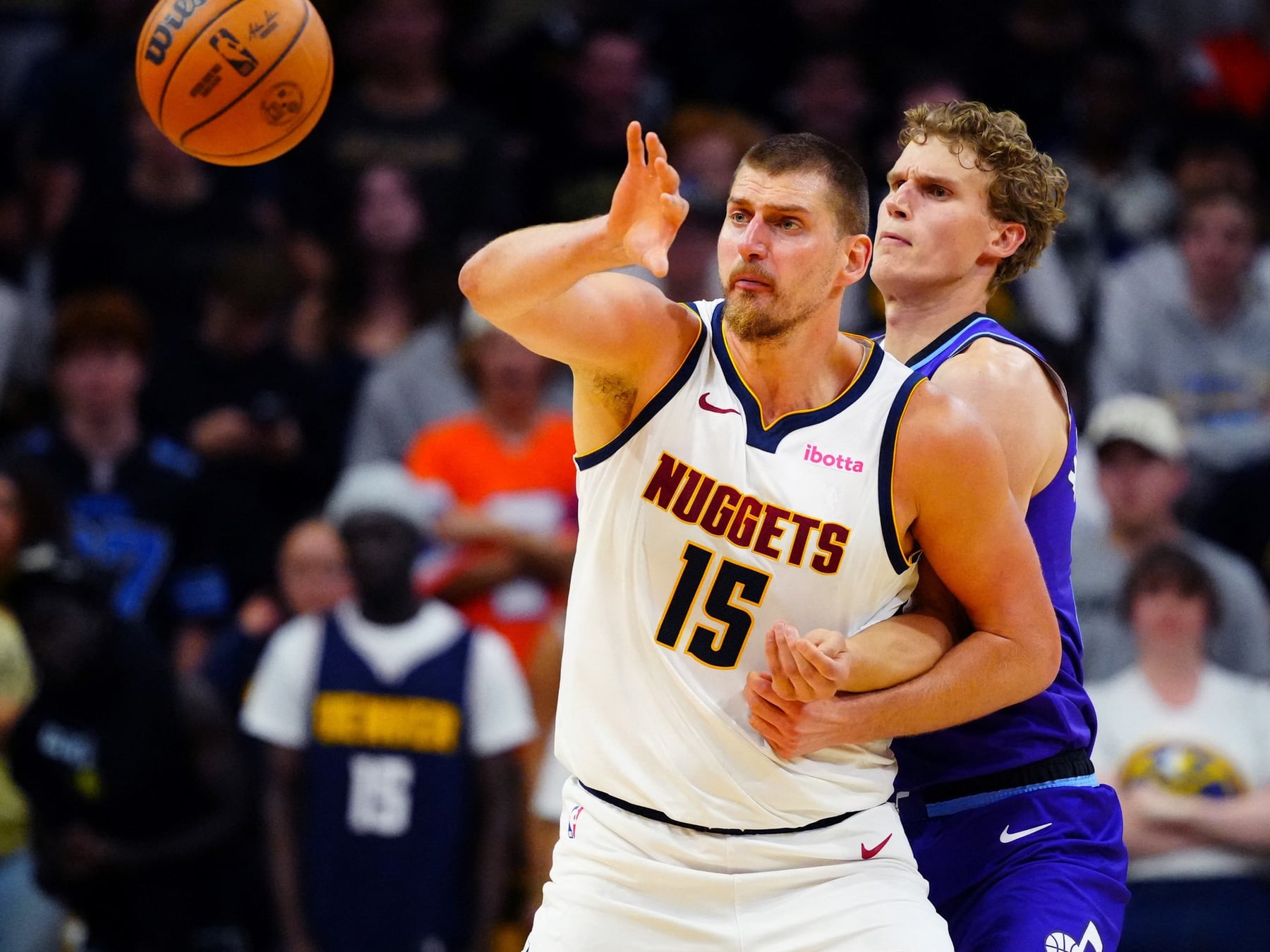 El Nuggets de Adelman arrancó la pretemporada con derrota en Utah y un Jokic que sigue haciendo brujerías