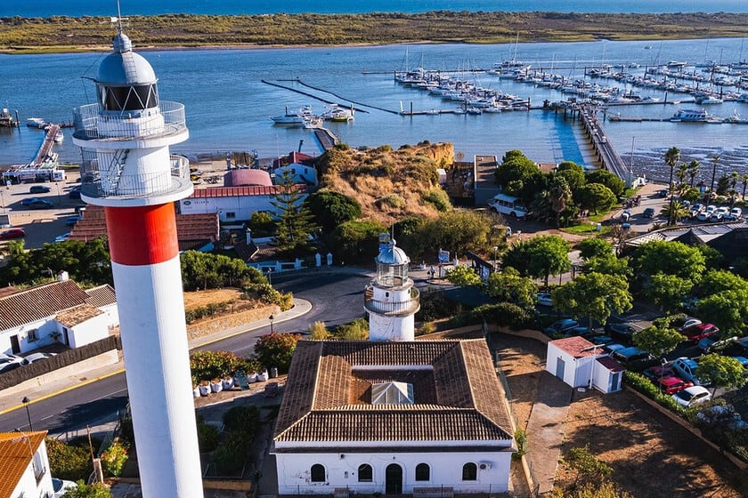 El Rompido, el pueblo de Huelva donde las coquinas se sirven mirando al Atlántico