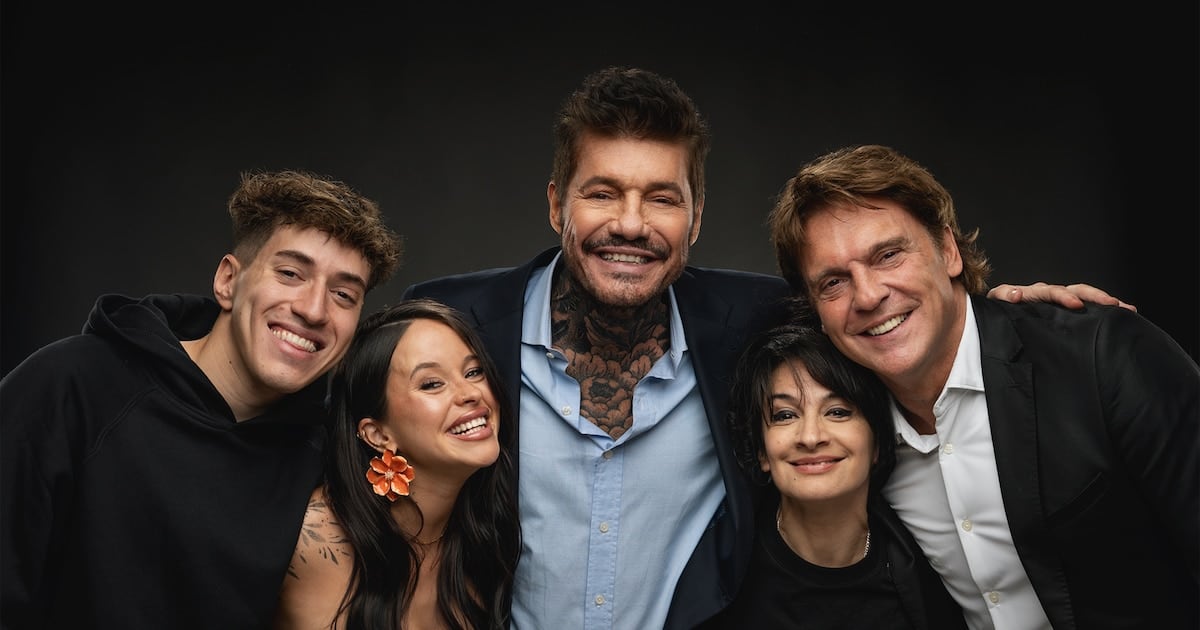 Tinelli vuelve a las pantallas con un show que revive el archivo y se ríe del presente