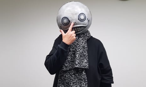 Yoko Taro, el guionista sin ganas: la demencia como único motor y el llamado de Evangelion