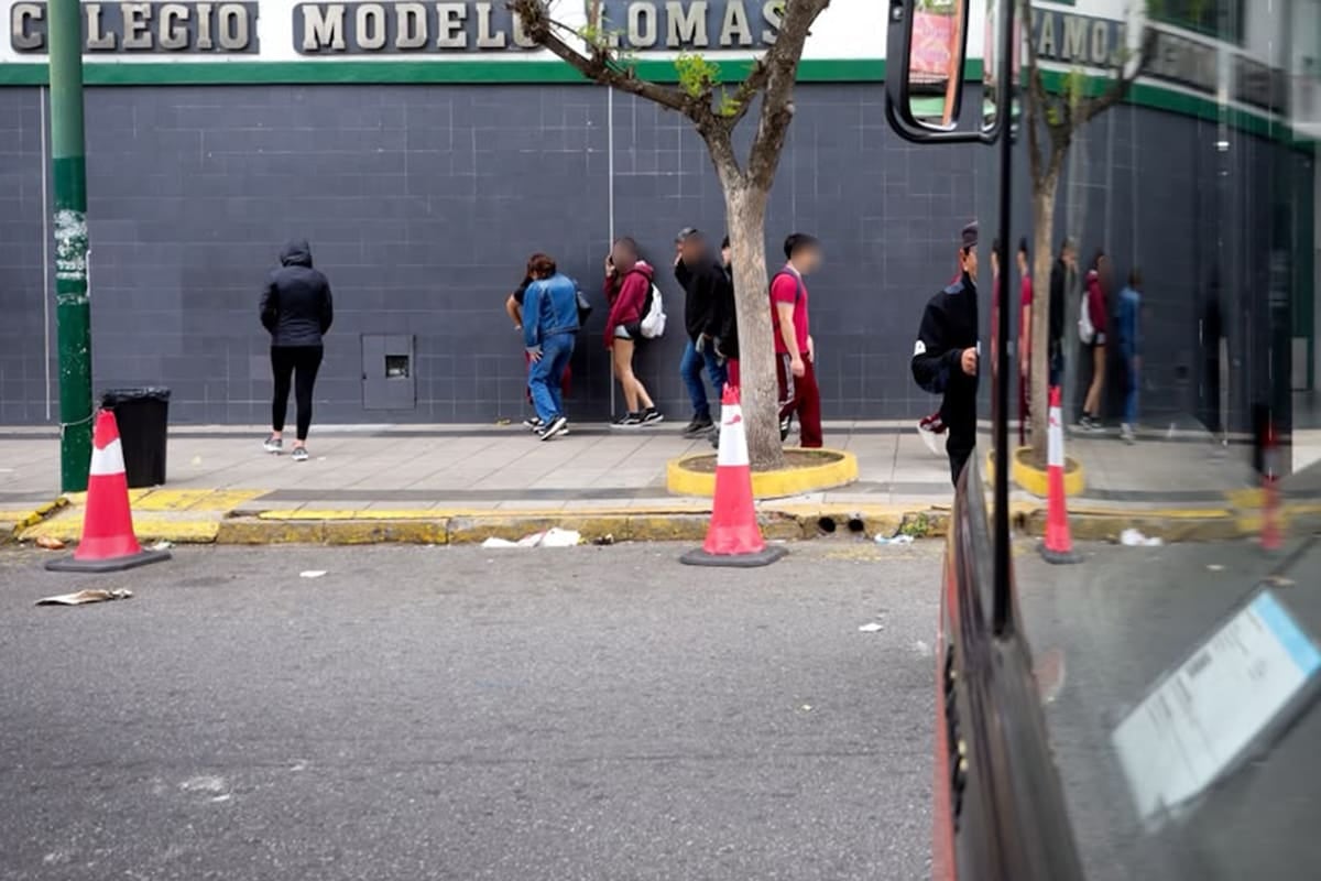 Adolescentes de Lomas de Zamora sufren consecuencias emocionales por imágenes falsas generadas con inteligencia artificial