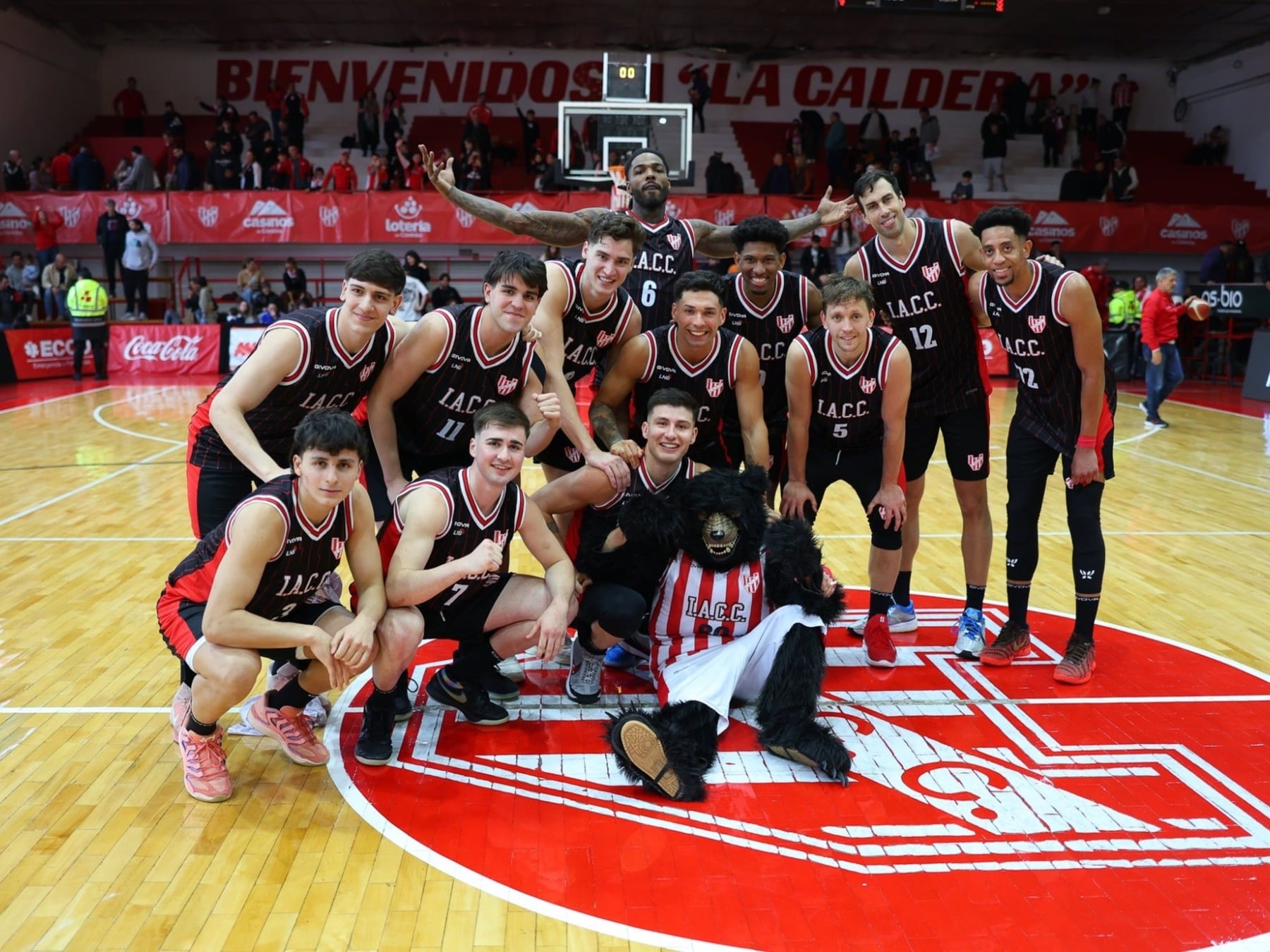 Instituto aguantó con el alma y se llevó un partidazo en doble tiempo extra