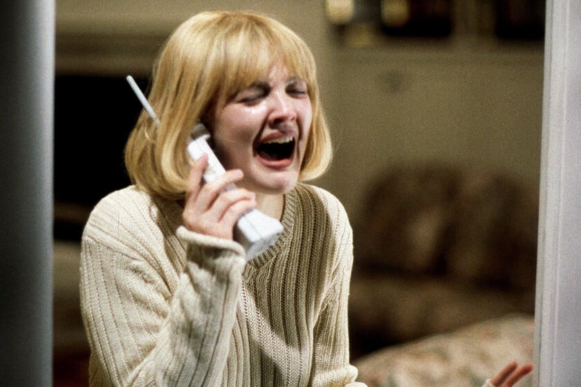 La noche que Wes Craven hizo llorar a Drew Barrymore con un recuerdo que ella no podía sacar de la cabeza