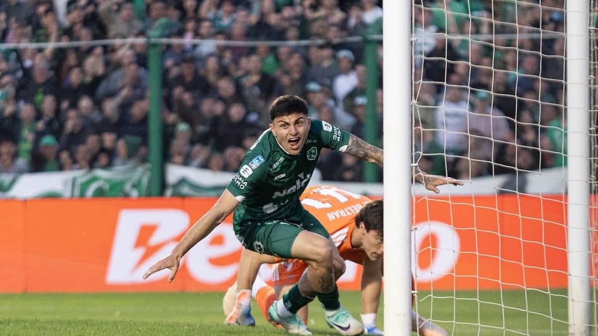 Sarmiento se comió a River en Junín y se queda arriba en el Clausura: el Bichi lo deja con las manos vacías