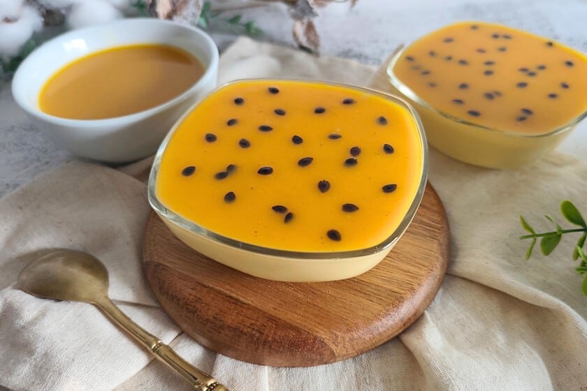 Una mousse de maracuyá para salvar cualquier sobremesa de verano sin prender el horno