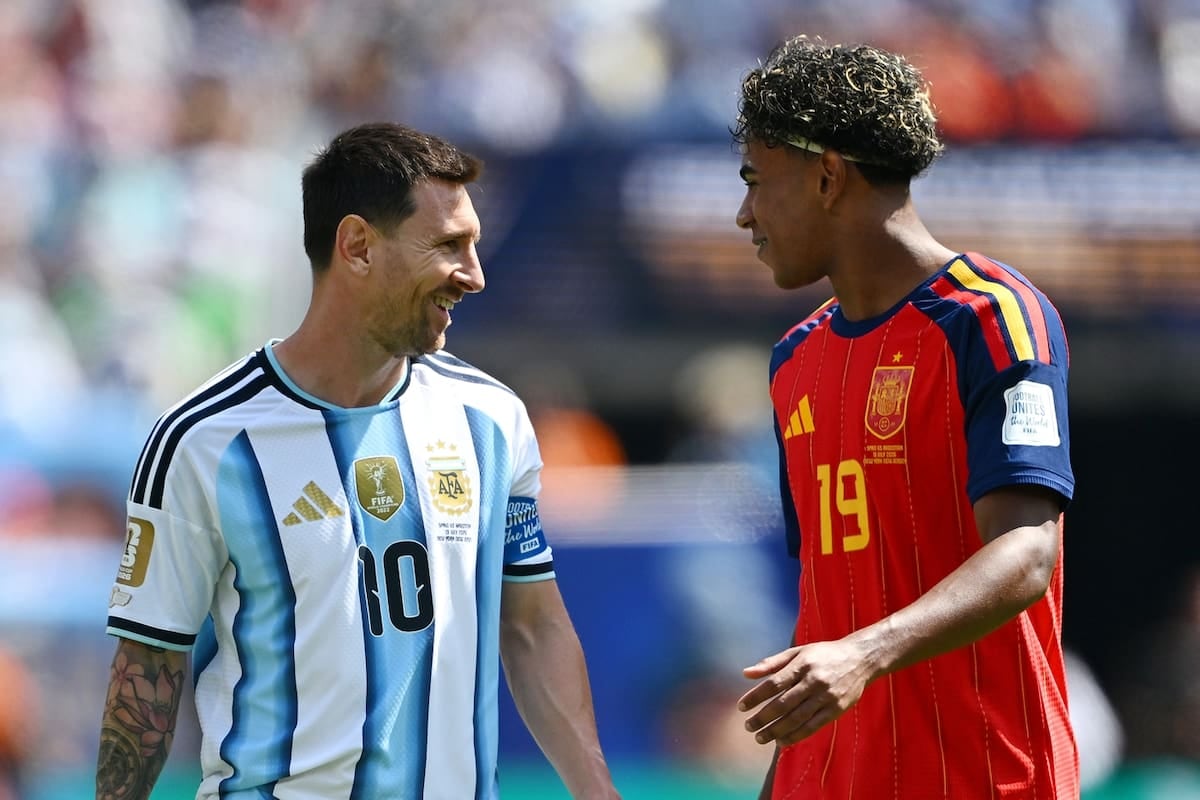 Luis Enrique le bajó el pulgar a la comparación Yamal-Messi y tiró la pelota al campo del Barsa