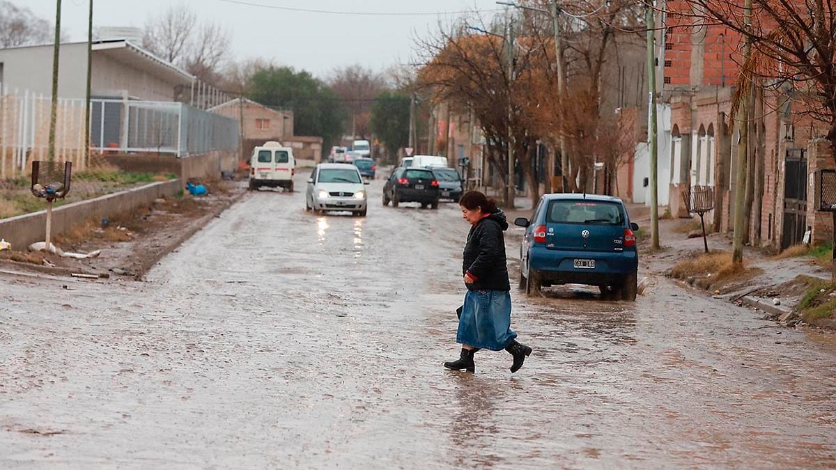 Neuquén, en alerta por El Niño: qué pueden hacer las familias para evitar que una tormenta las agarre desprevenidas