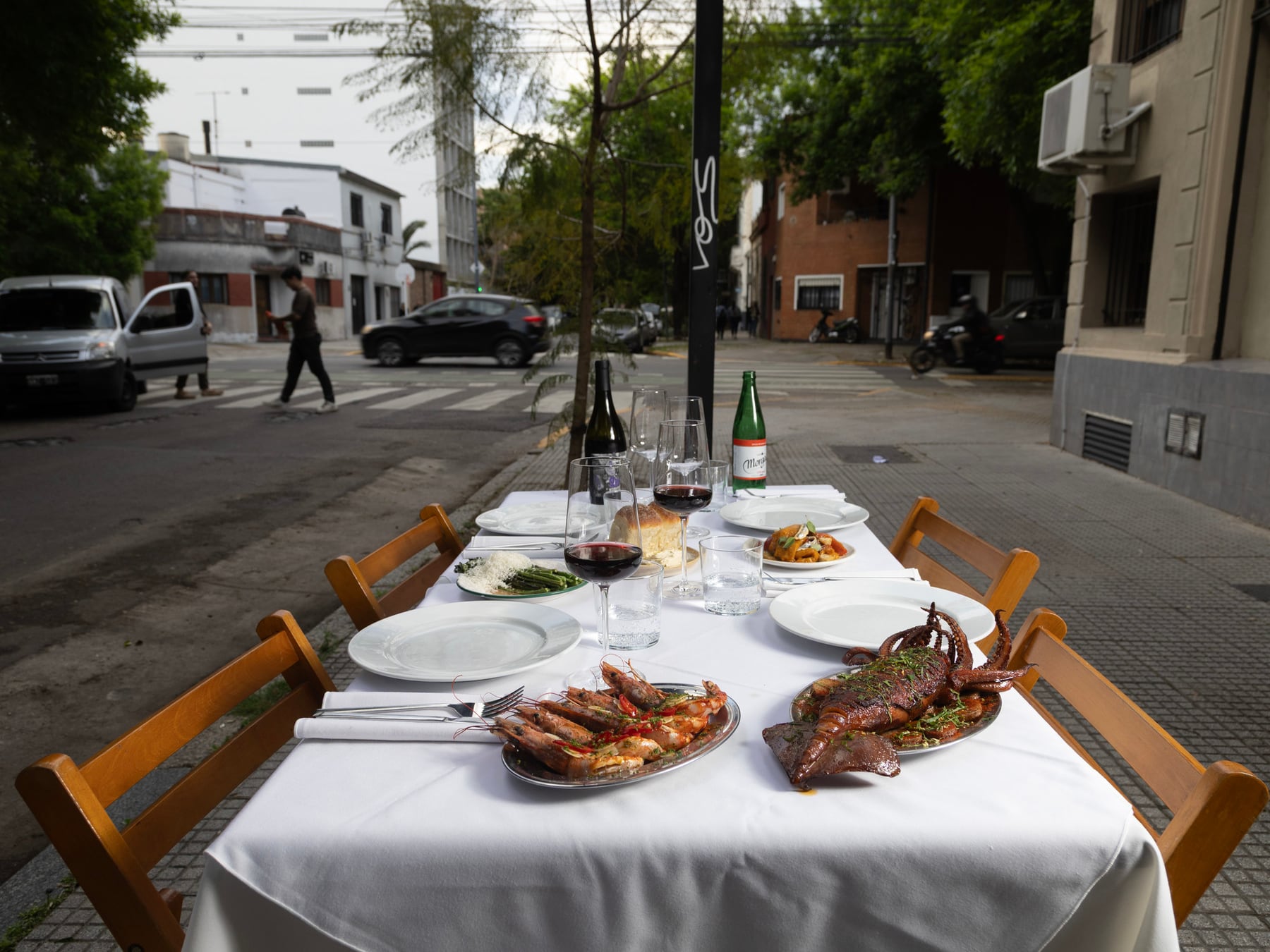 Villa Ortúzar, el barrio porteño que se reinventa a fuego lento y con veredas anchas