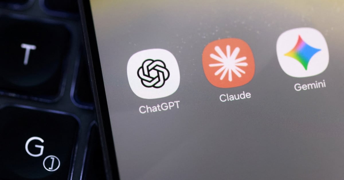 ChatGPT pierde terreno en la web, pero no en volumen de visitas