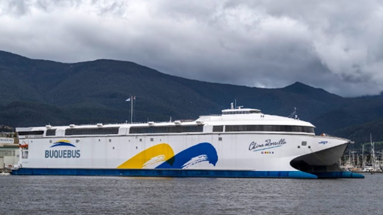 El China Zorrilla debutó entre Buenos Aires y Colonia: cómo es el cruce en el barco eléctrico más grande del mundo